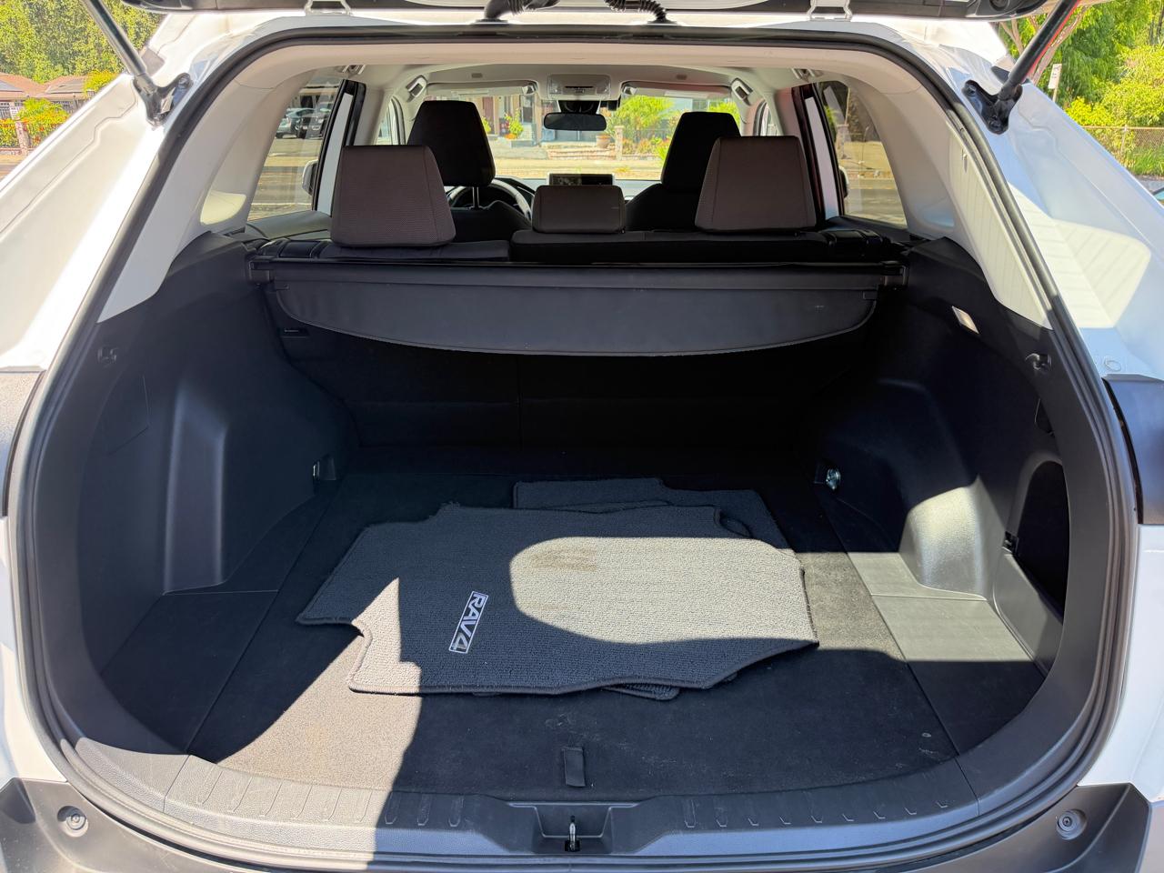 Toyota RAV4 XLE AWD 2023
