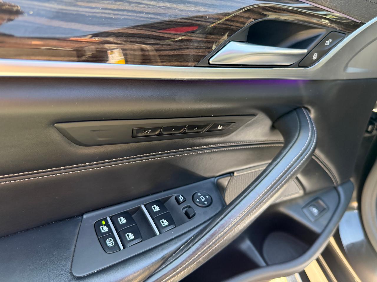 BMW 5 Series M550i xDrive Sedan 2018
