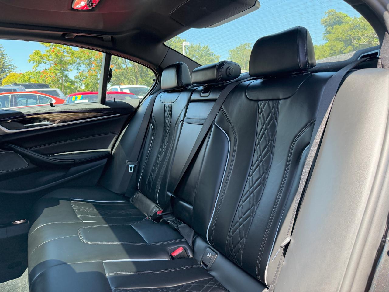 BMW 5 Series M550i xDrive Sedan 2018