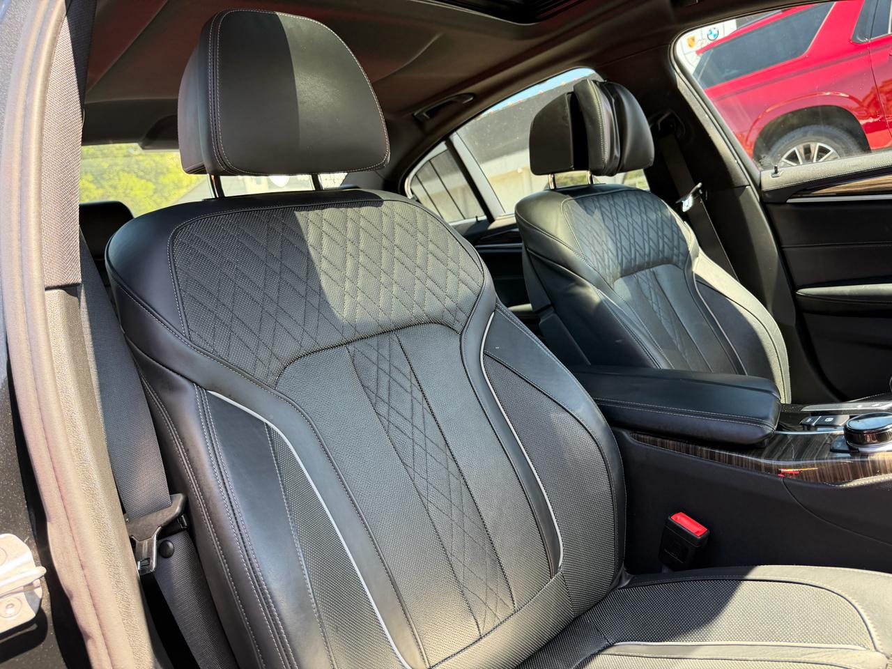 BMW 5 Series M550i xDrive Sedan 2018