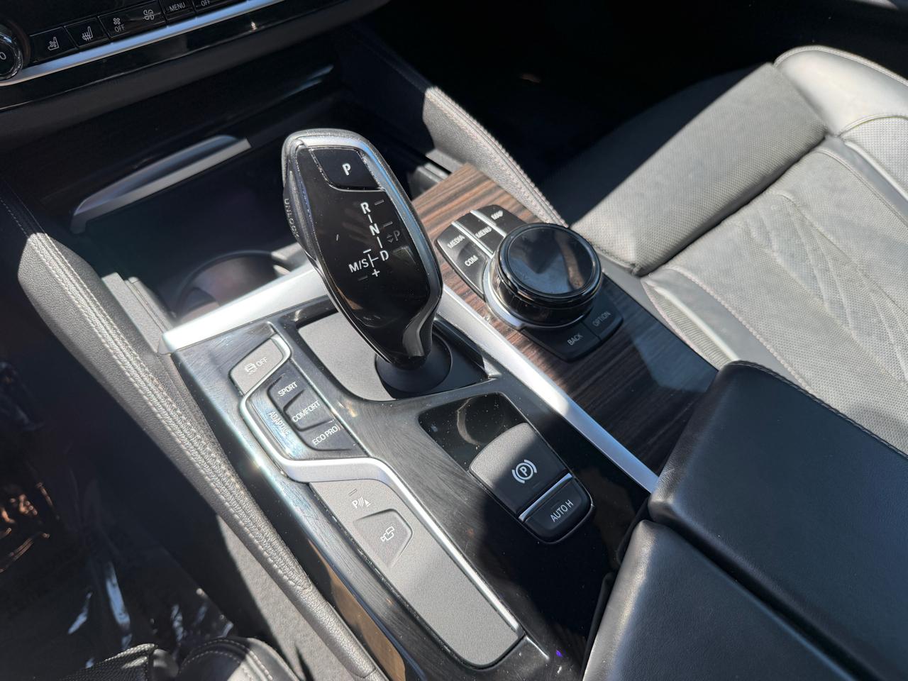 BMW 5 Series M550i xDrive Sedan 2018