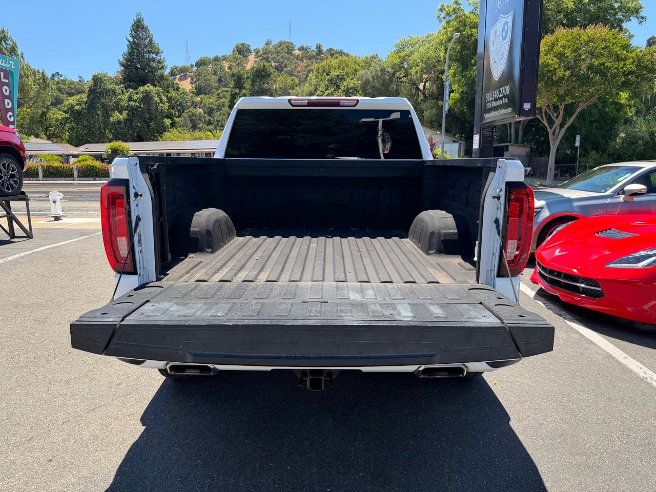 GMC Sierra 1500 4WD Crew Cab 147" AT4 2021