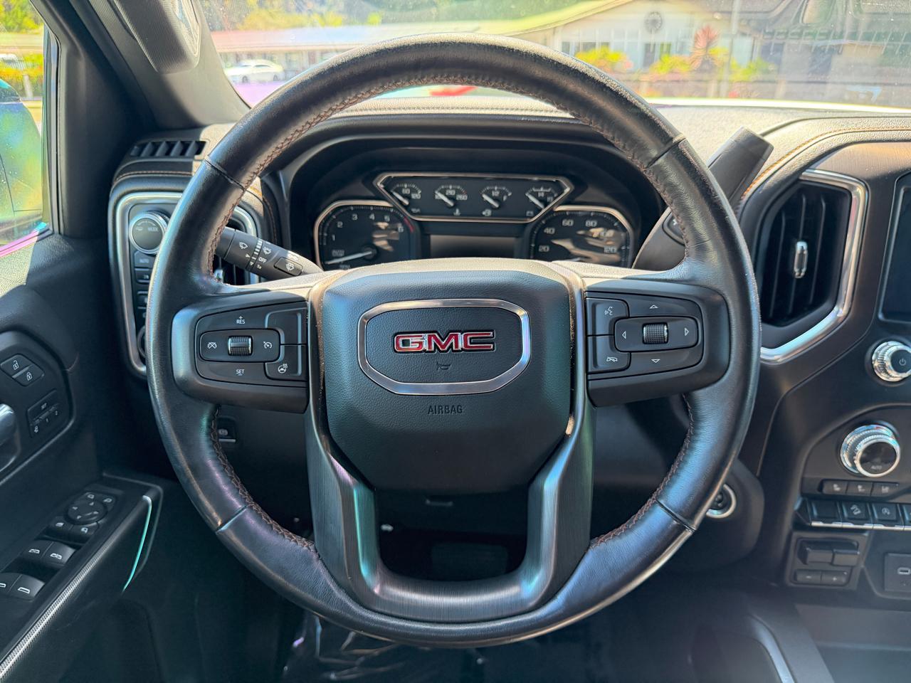 GMC Sierra 1500 4WD Crew Cab 147" AT4 2021