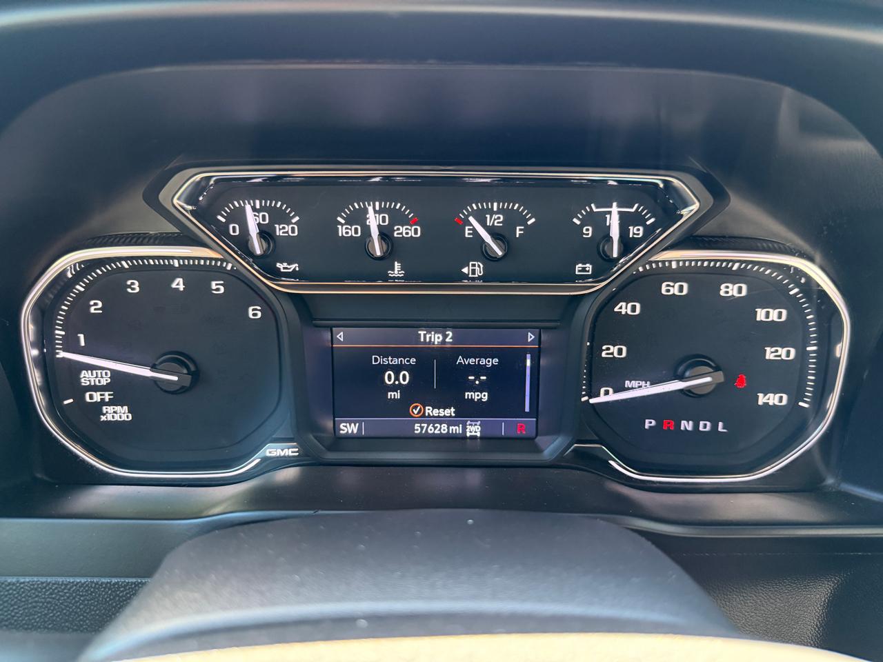 GMC Sierra 1500 4WD Crew Cab 147" AT4 2021