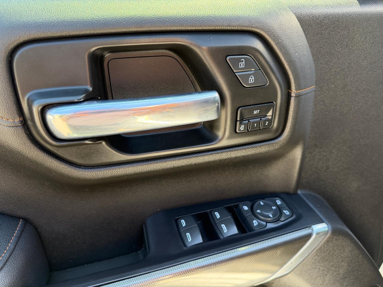 GMC Sierra 1500 4WD Crew Cab 147" AT4 2021