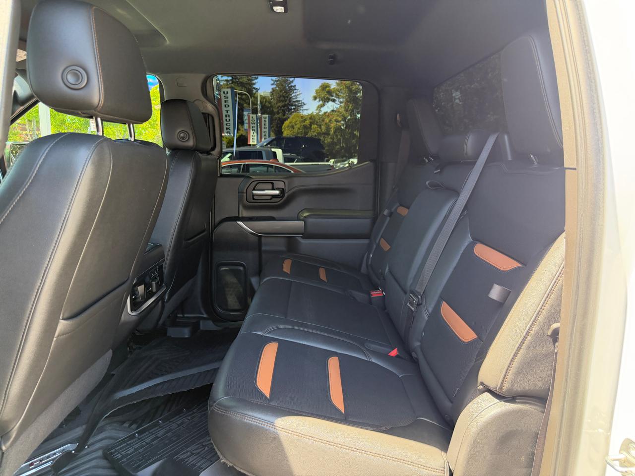 GMC Sierra 1500 4WD Crew Cab 147" AT4 2021