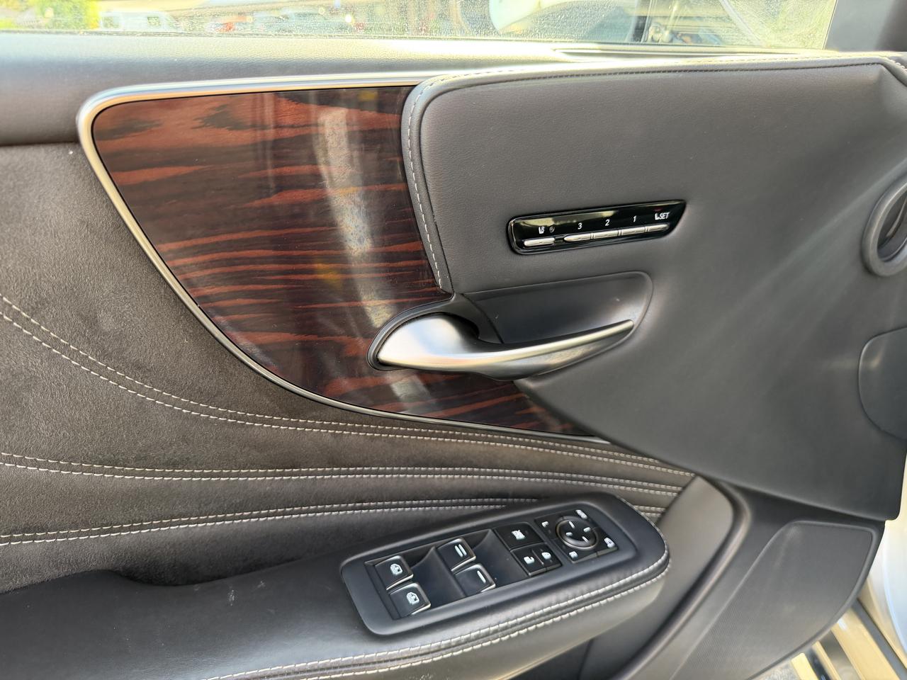 Lexus LS  2018