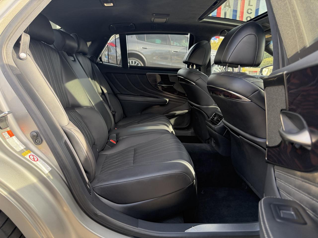 Lexus LS  2018