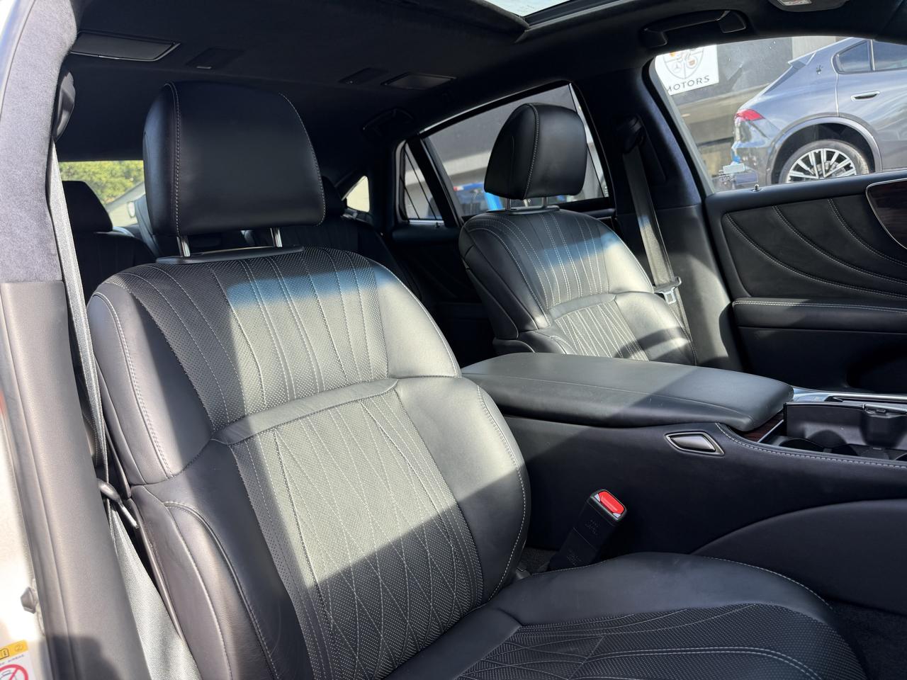 Lexus LS  2018