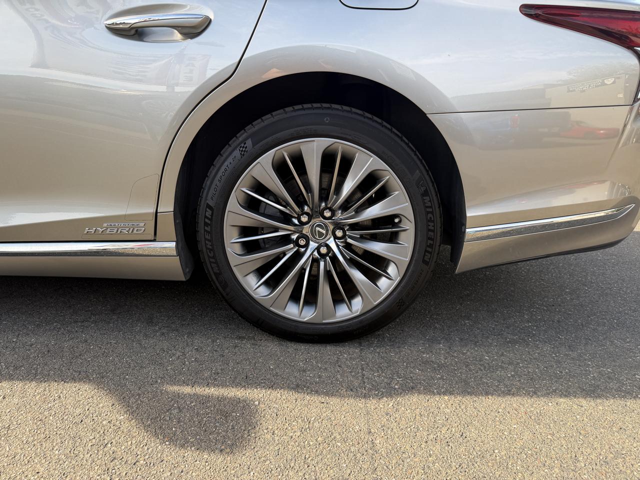 Lexus LS  2018