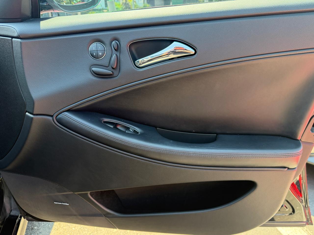 Mercedes-Benz CLS-Class  2006