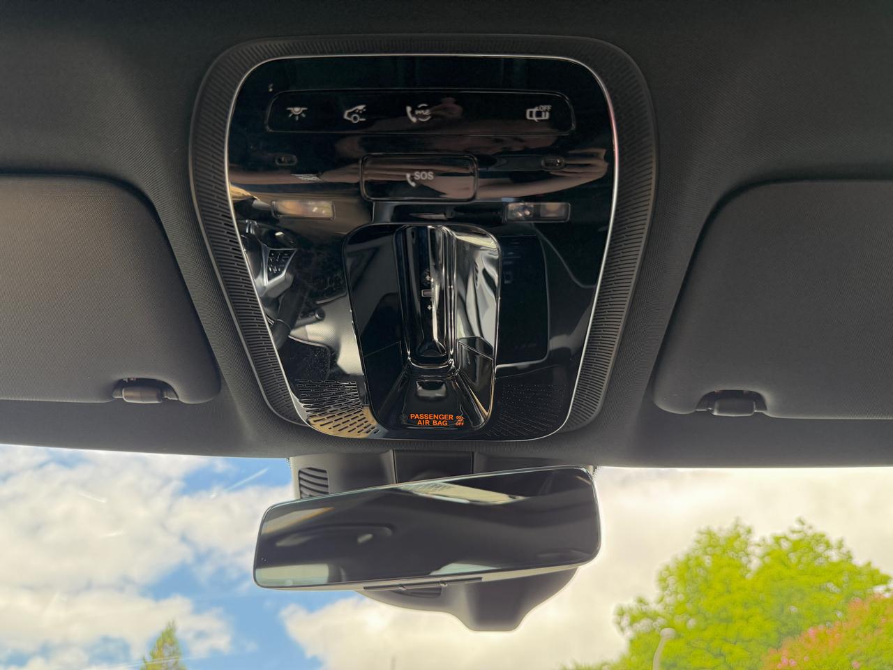 Mercedes-Benz C-Class  2023