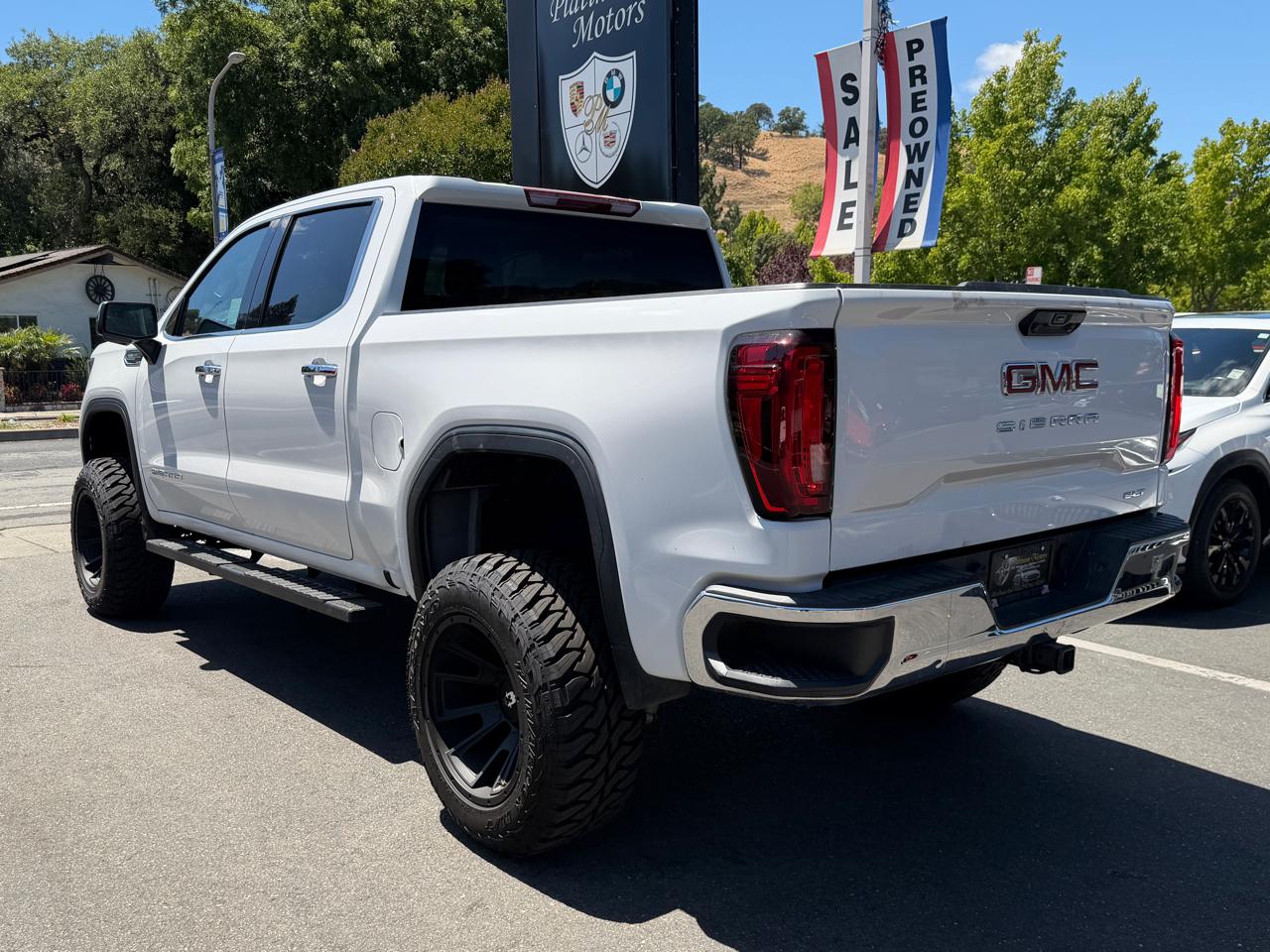 GMC Sierra 1500 4WD Crew Cab 147" SLT 2025