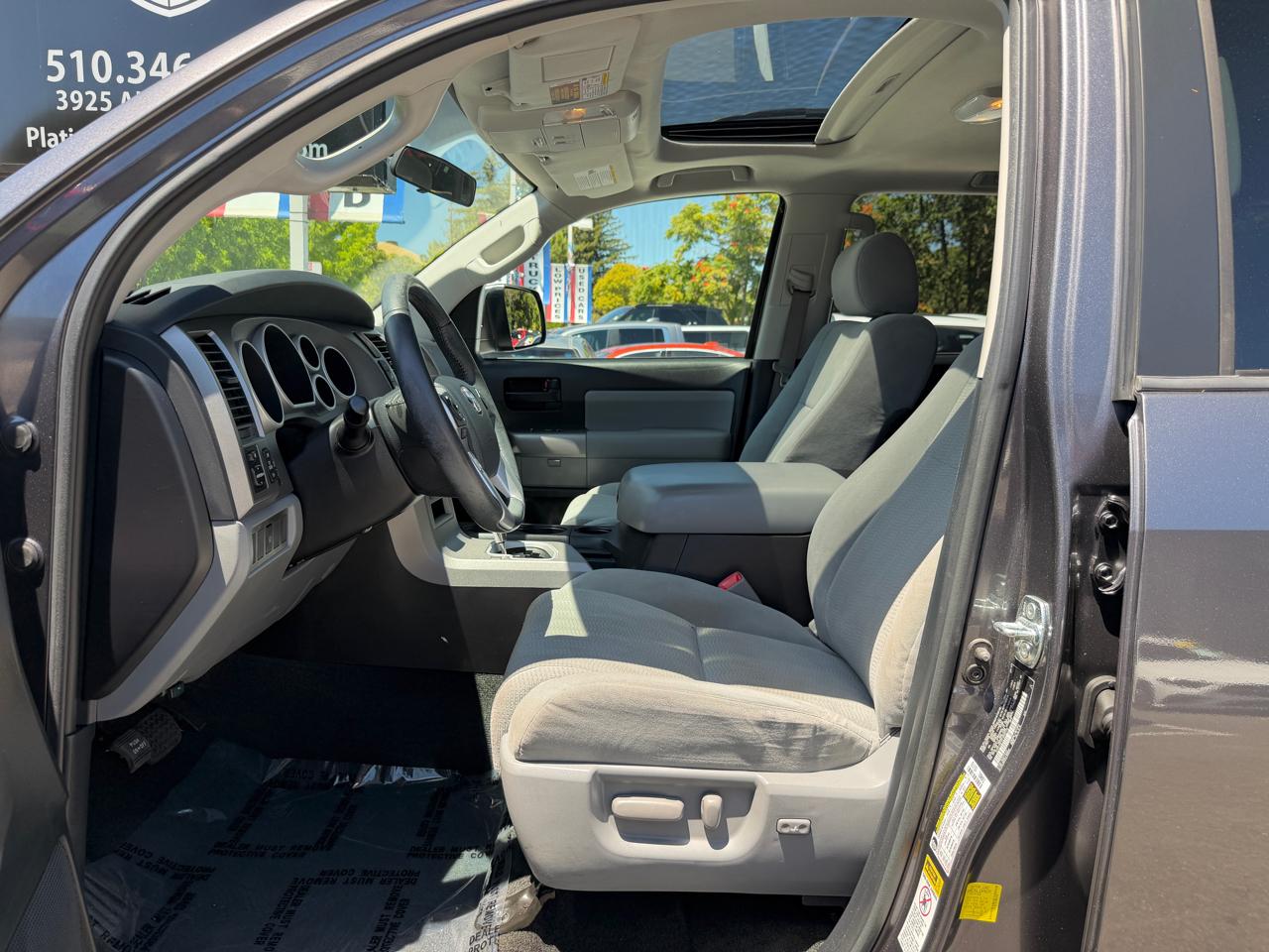 Toyota Sequoia  2015