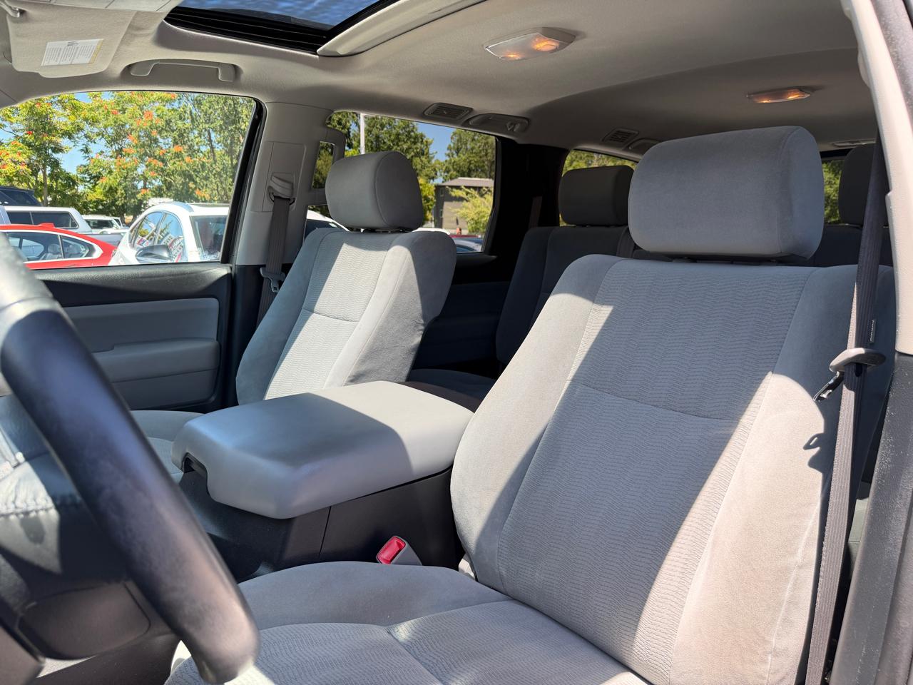 Toyota Sequoia  2015