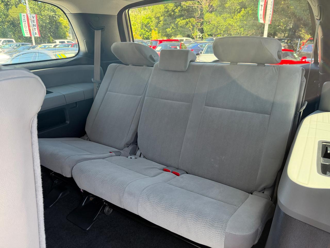 Toyota Sequoia  2015