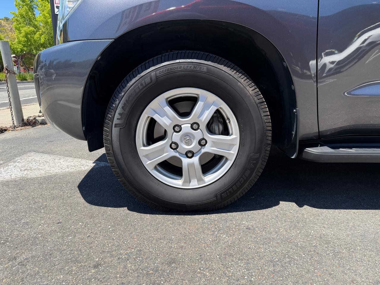 Toyota Sequoia  2015
