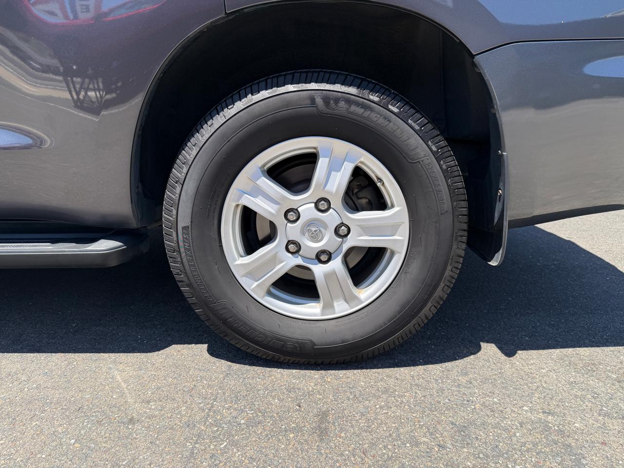 Toyota Sequoia  2015