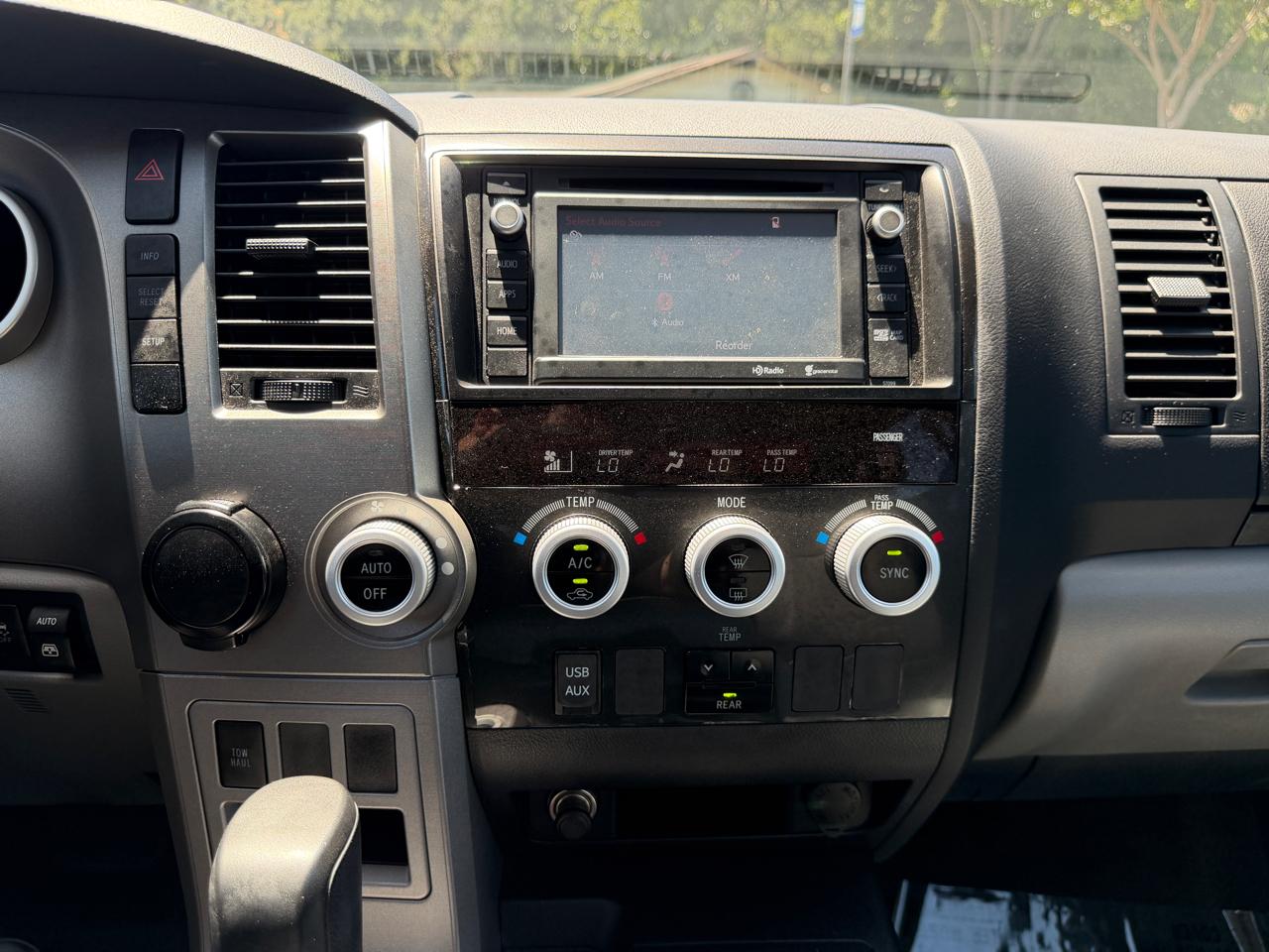 Toyota Sequoia  2015