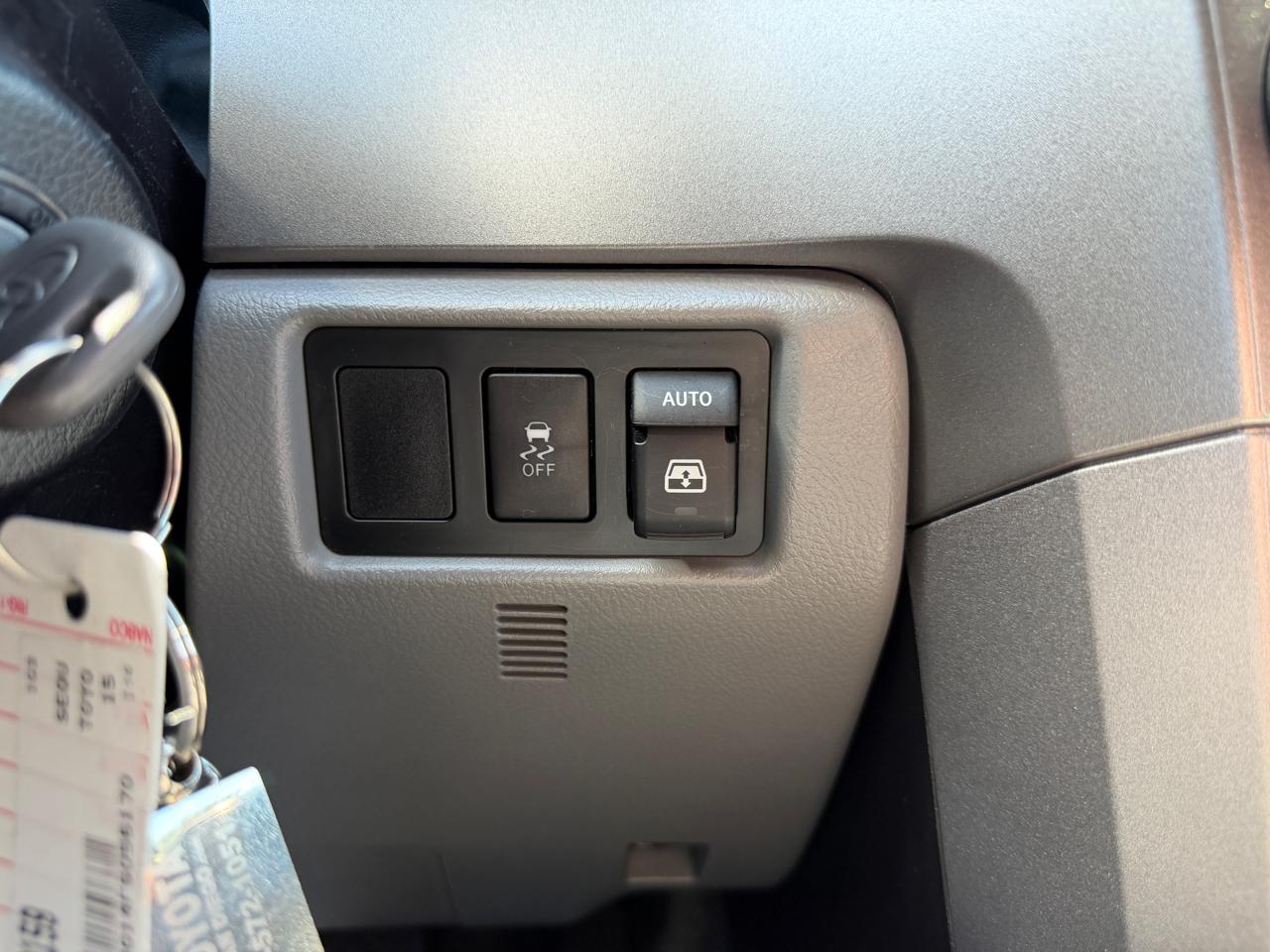 Toyota Sequoia  2015