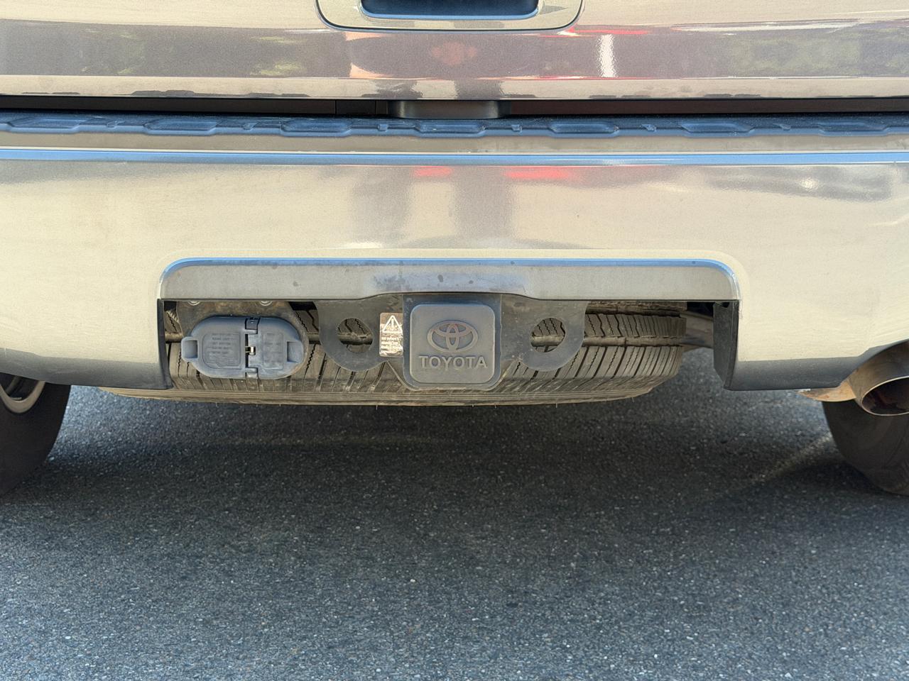 Toyota Sequoia  2015