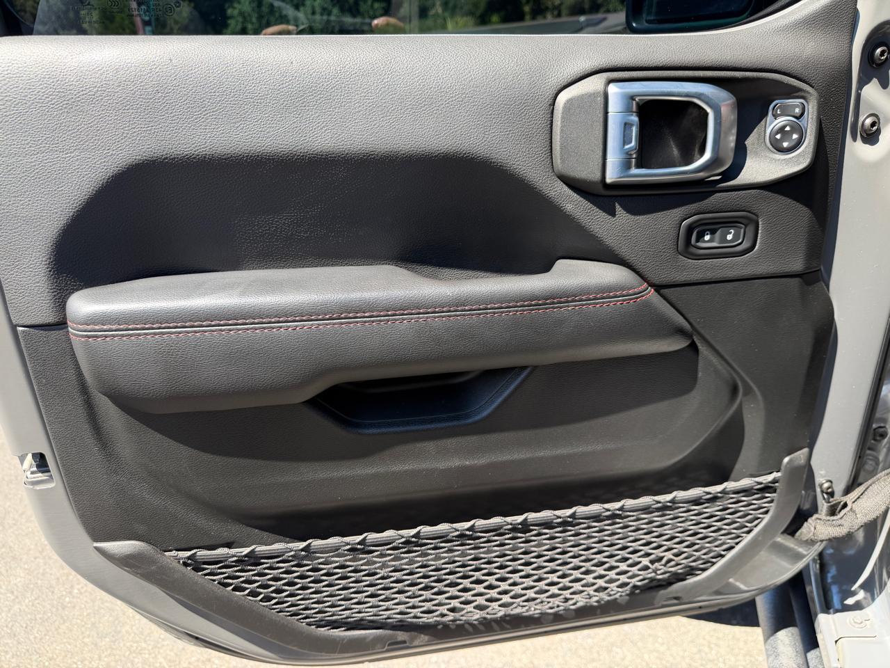 Jeep Gladiator  2021