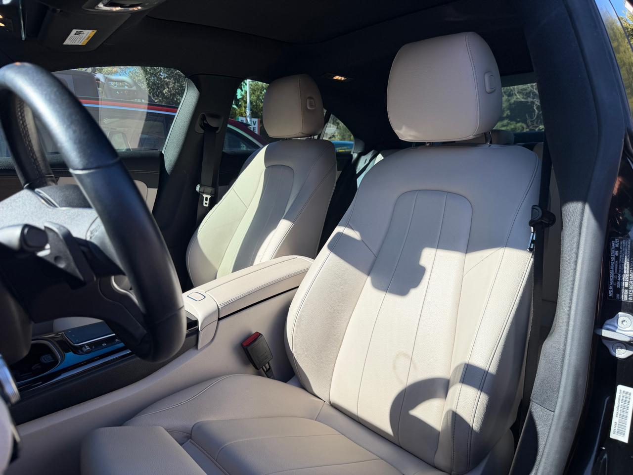 Mercedes-Benz CLA  2021