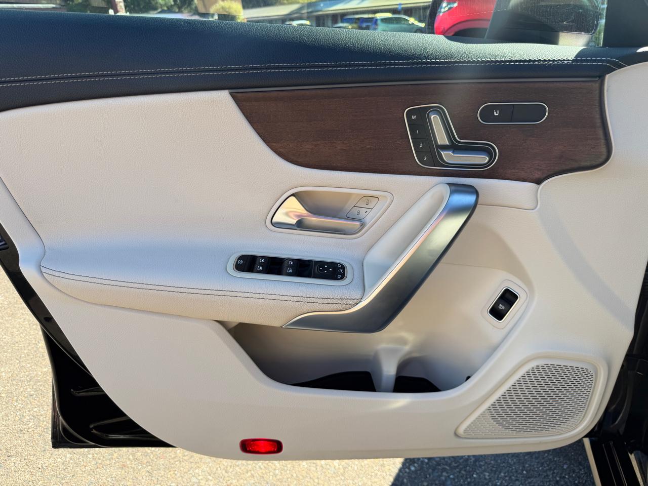 Mercedes-Benz CLA  2021