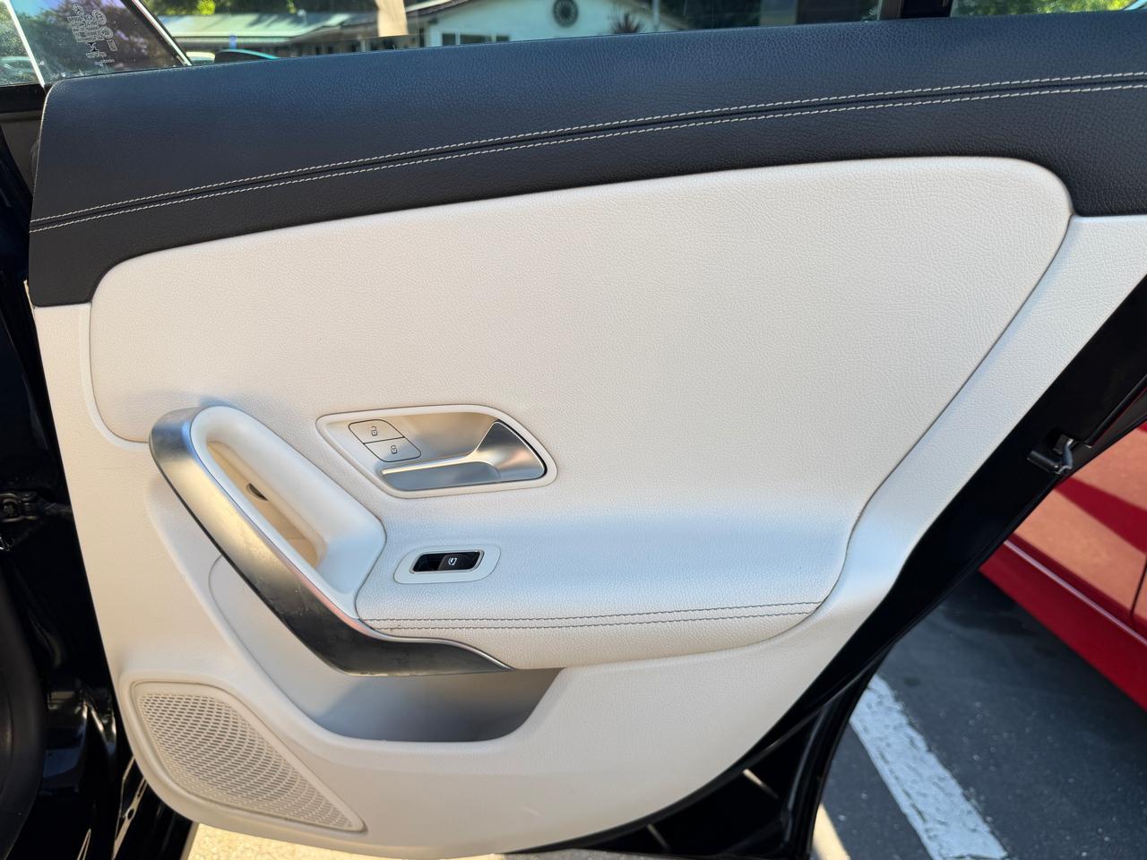 Mercedes-Benz CLA  2021