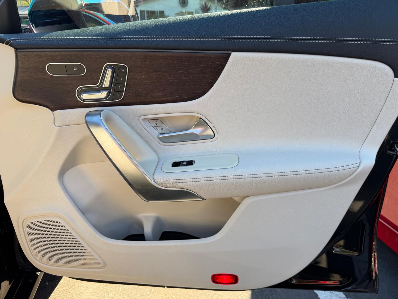 Mercedes-Benz CLA  2021