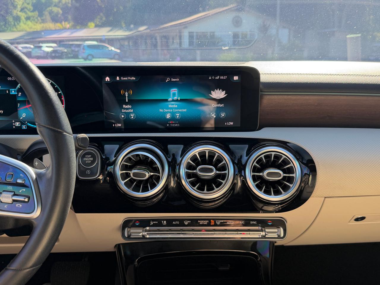 Mercedes-Benz CLA  2021