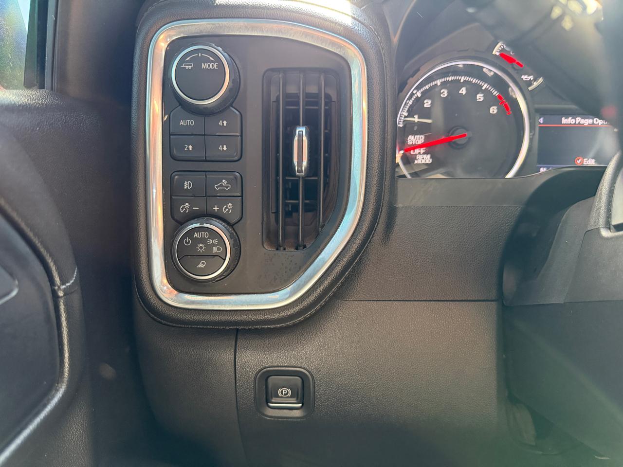 Chevrolet Silverado 1500  2021