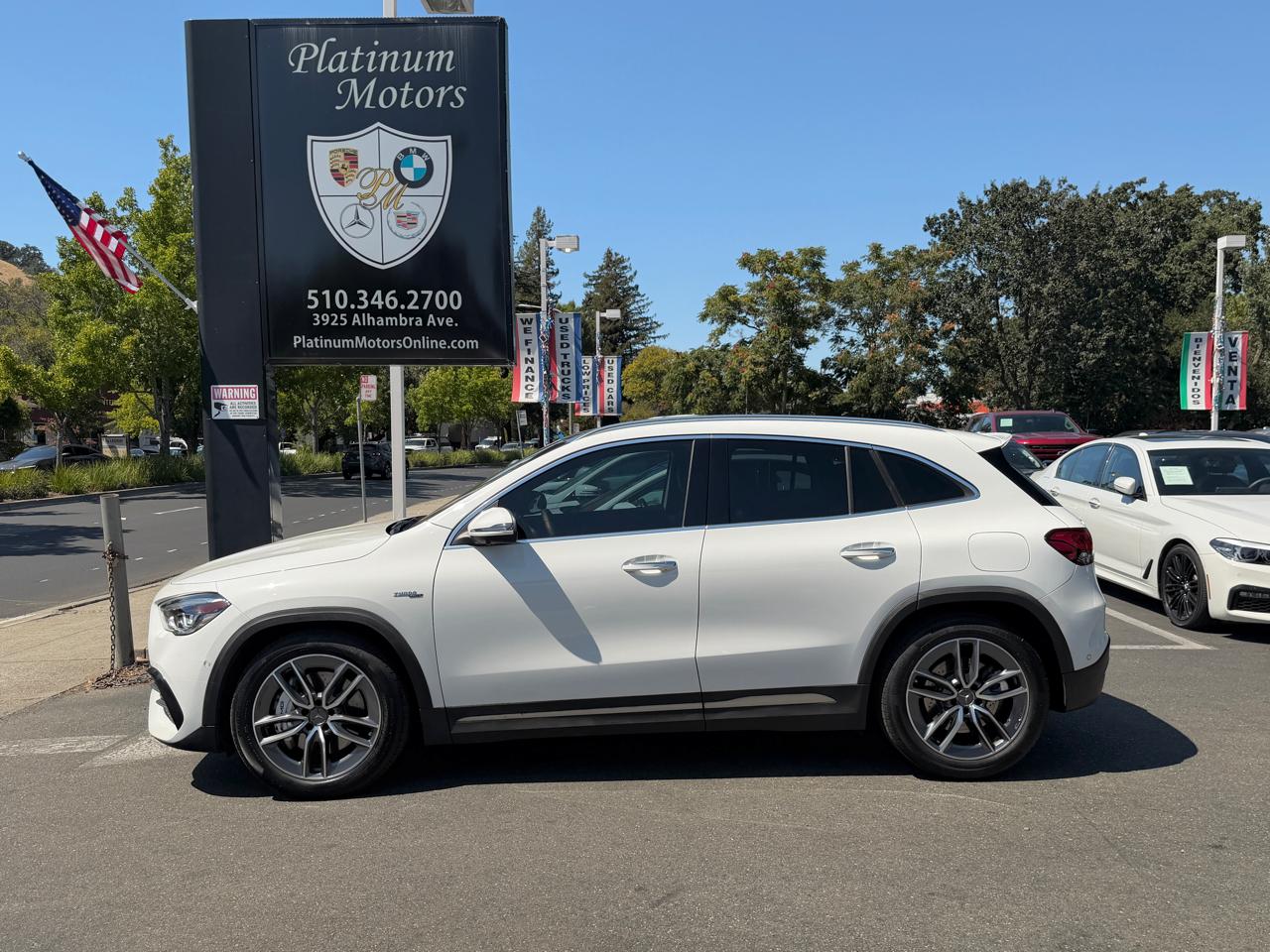 Mercedes-Benz GLA  2021