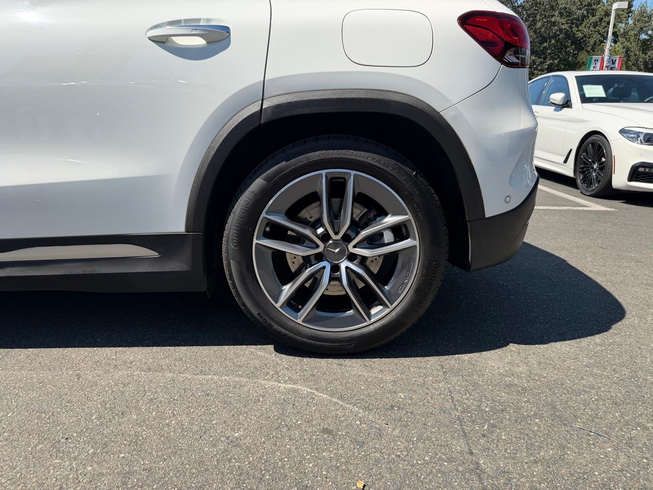 Mercedes-Benz GLA  2021