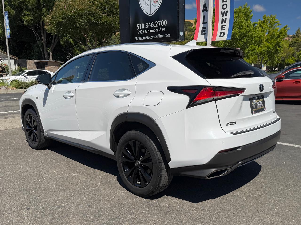 Lexus NX  2020