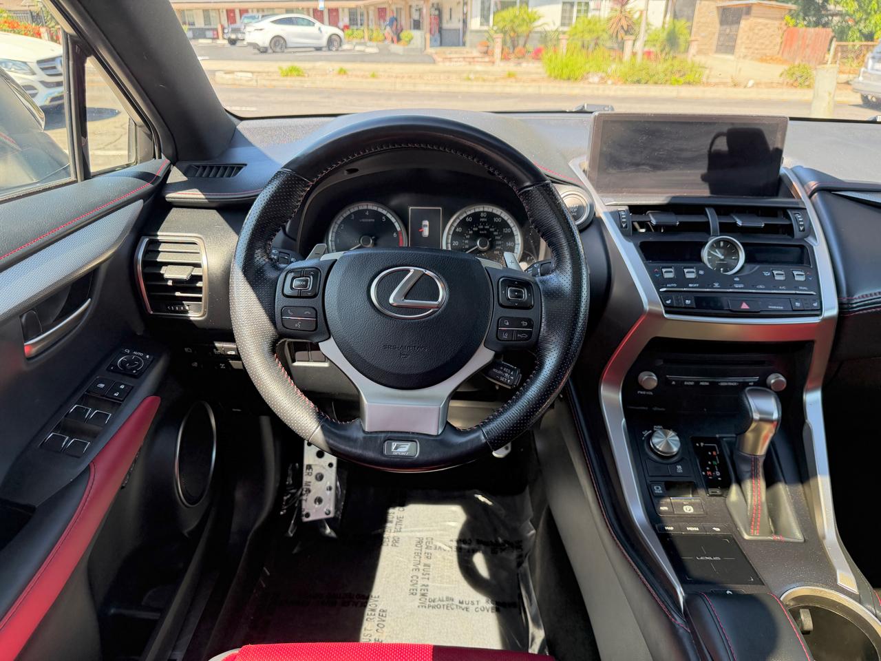 Lexus NX  2020