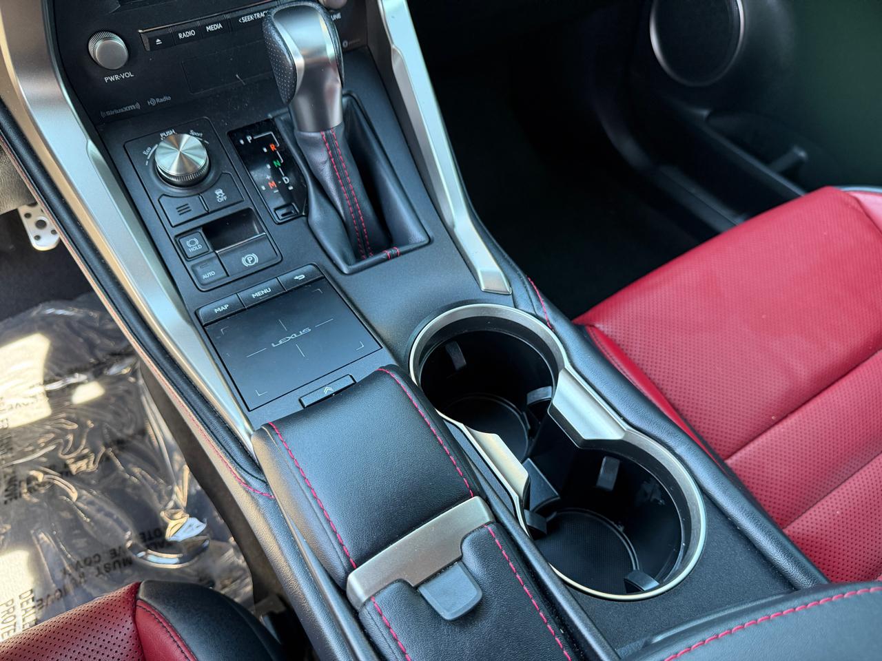 Lexus NX  2020