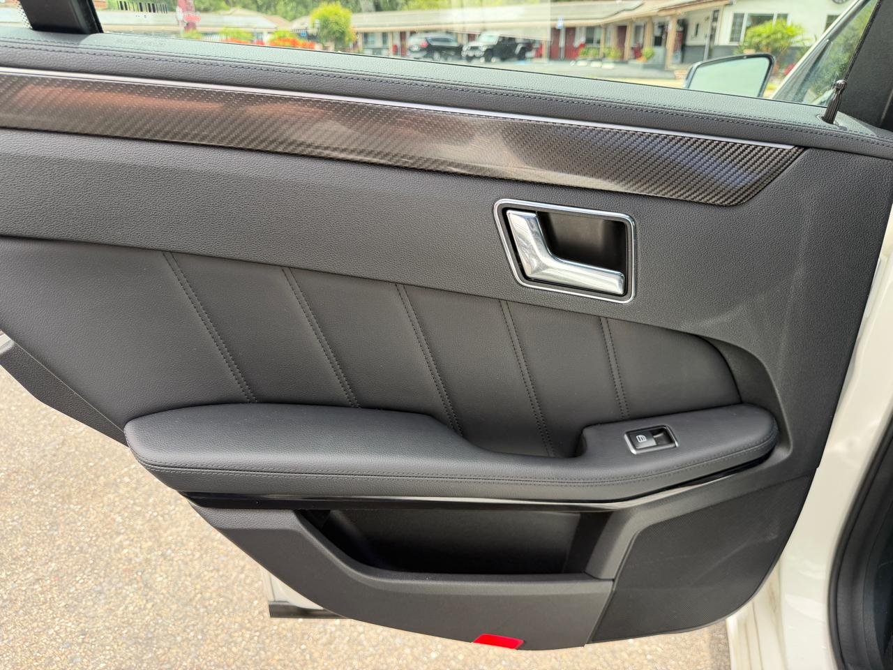 Mercedes-Benz E-Class  2011