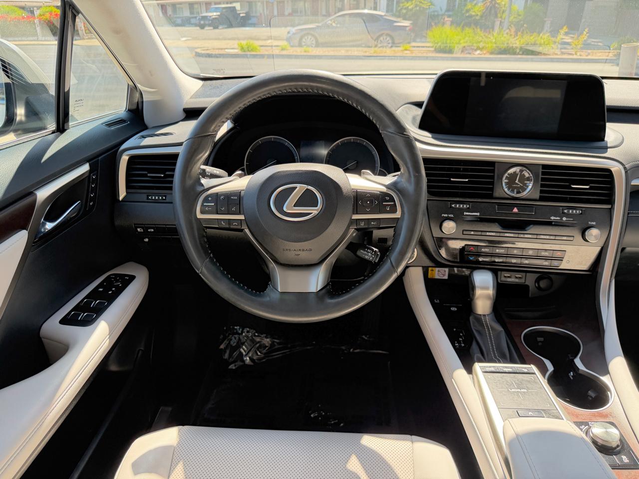 Lexus RX  2022