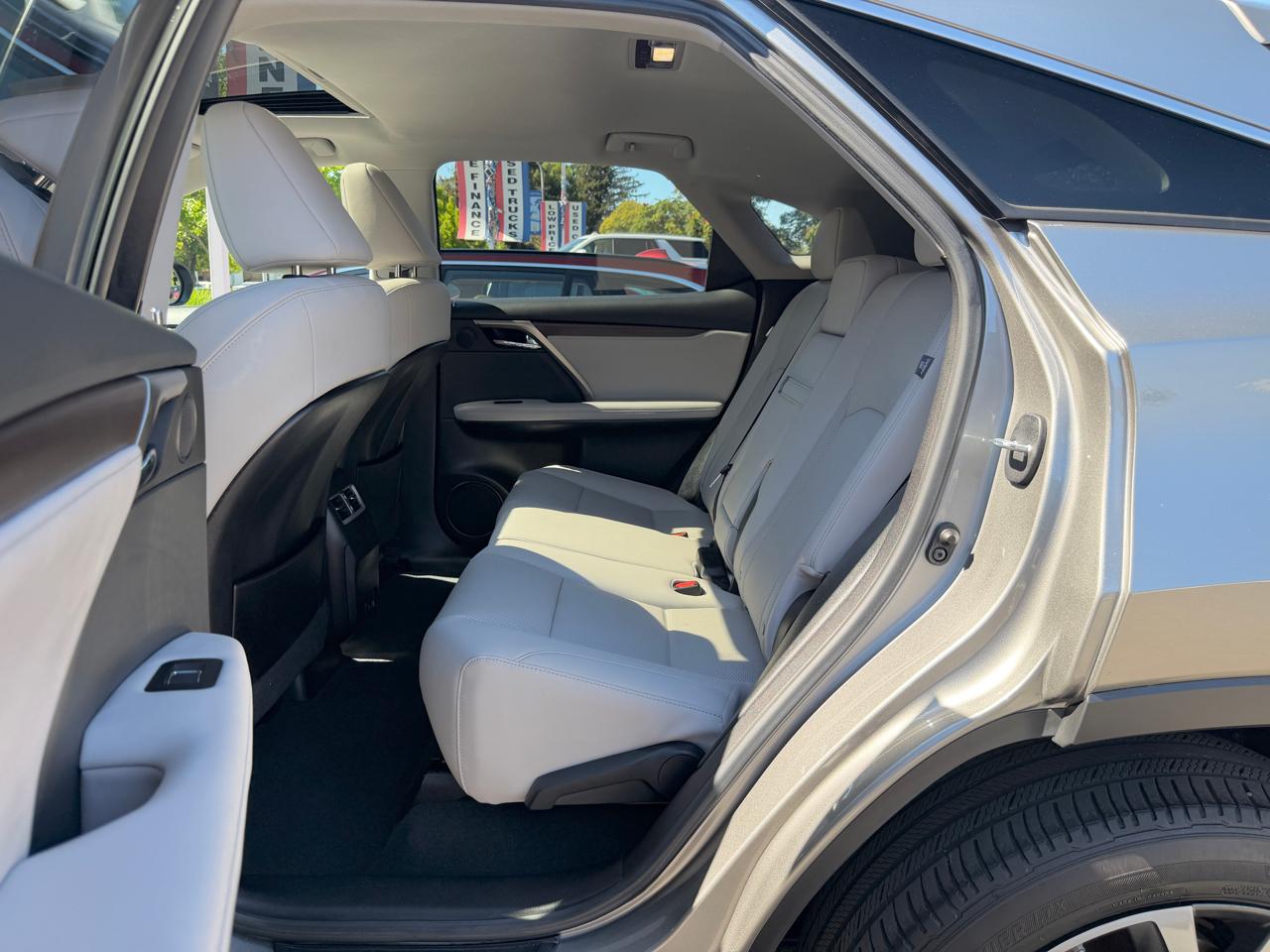 Lexus RX  2022