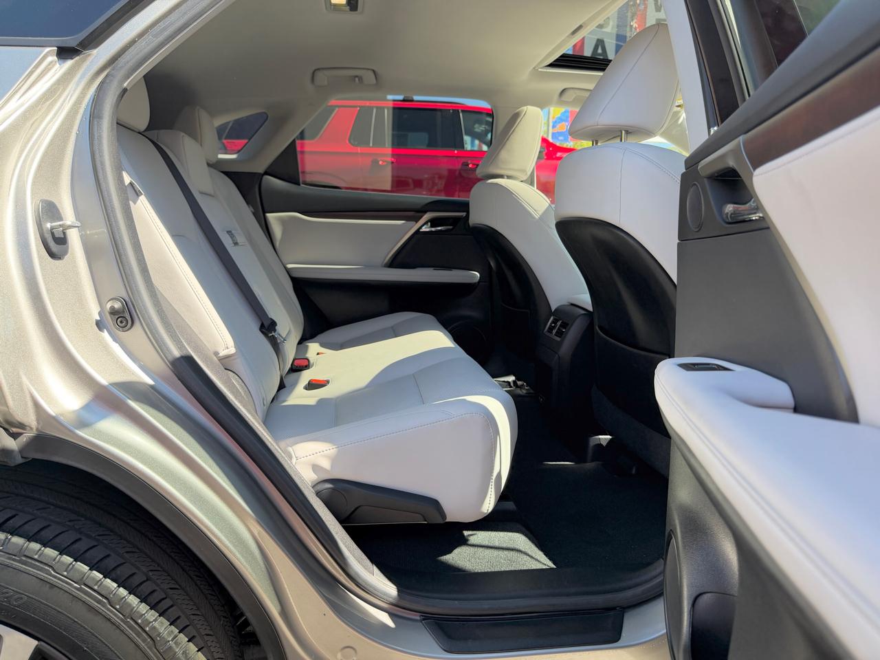 Lexus RX  2022