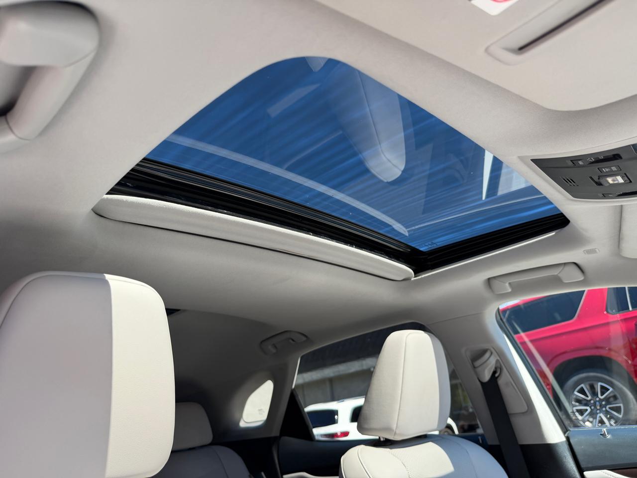 Lexus RX  2022
