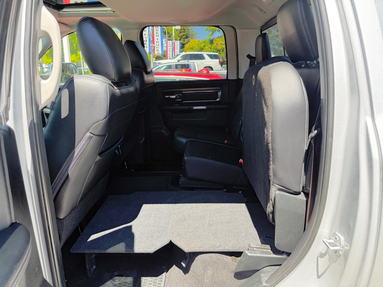 RAM 1500 Laramie 4x4 Crew Cab 5'7" Box 2018