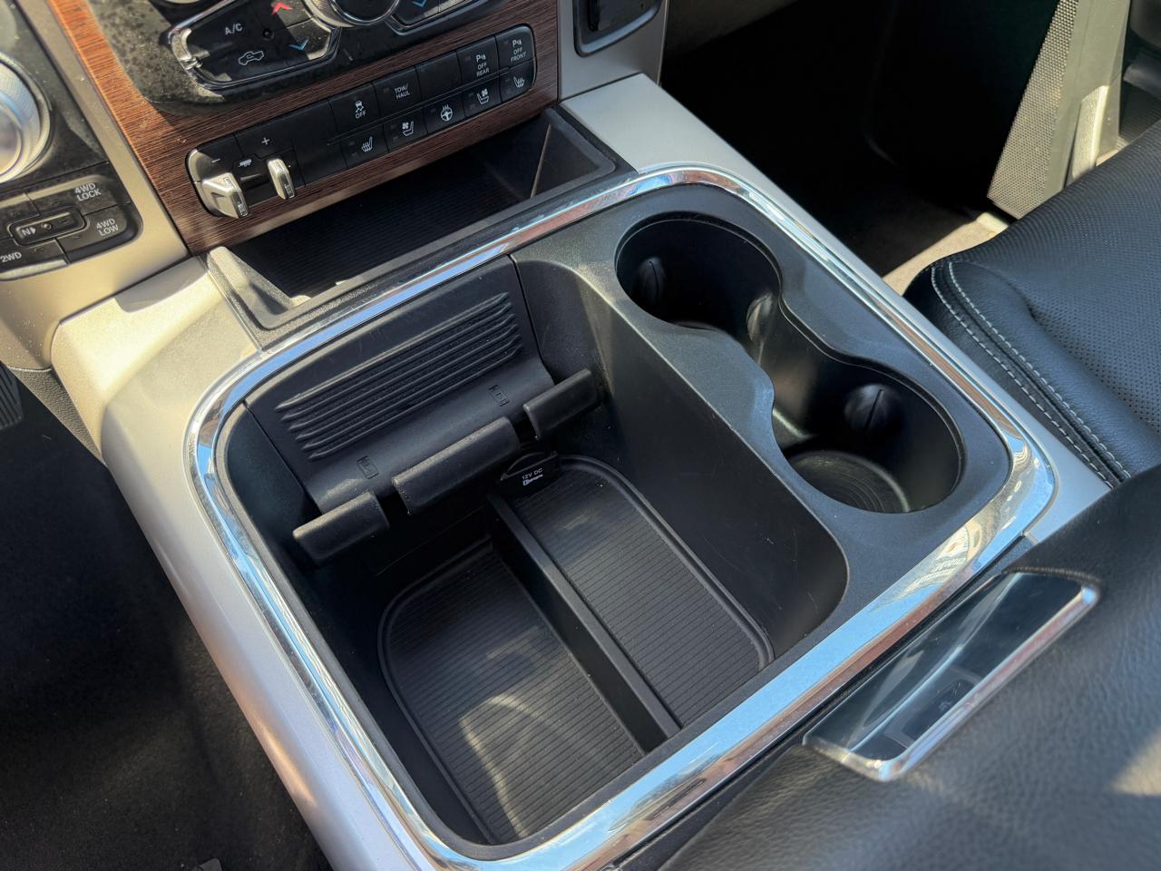 RAM 1500 Laramie 4x4 Crew Cab 5'7" Box 2018