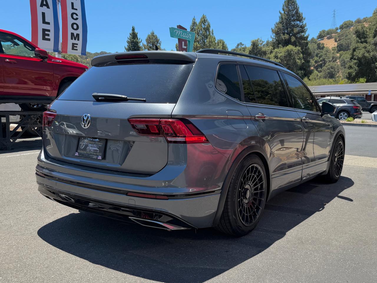 Volkswagen Tiguan 2.0T SE R-Line Black FWD 2020