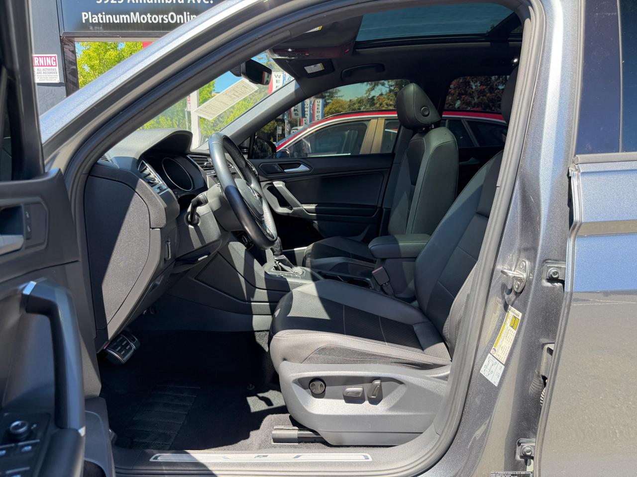Volkswagen Tiguan 2.0T SE R-Line Black FWD 2020