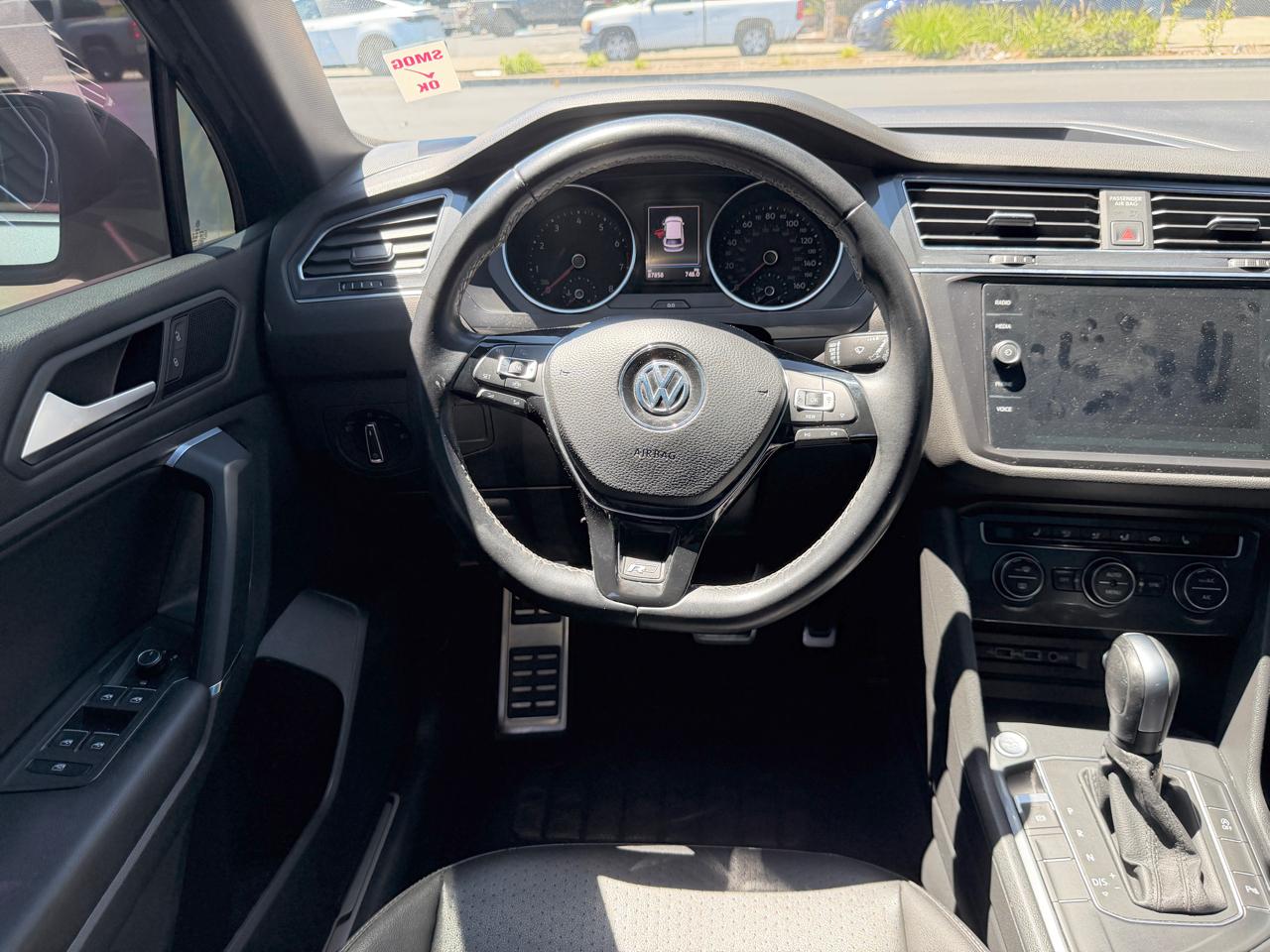 Volkswagen Tiguan 2.0T SE R-Line Black FWD 2020