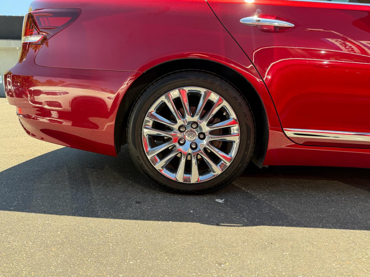 Lexus LS 460  2016