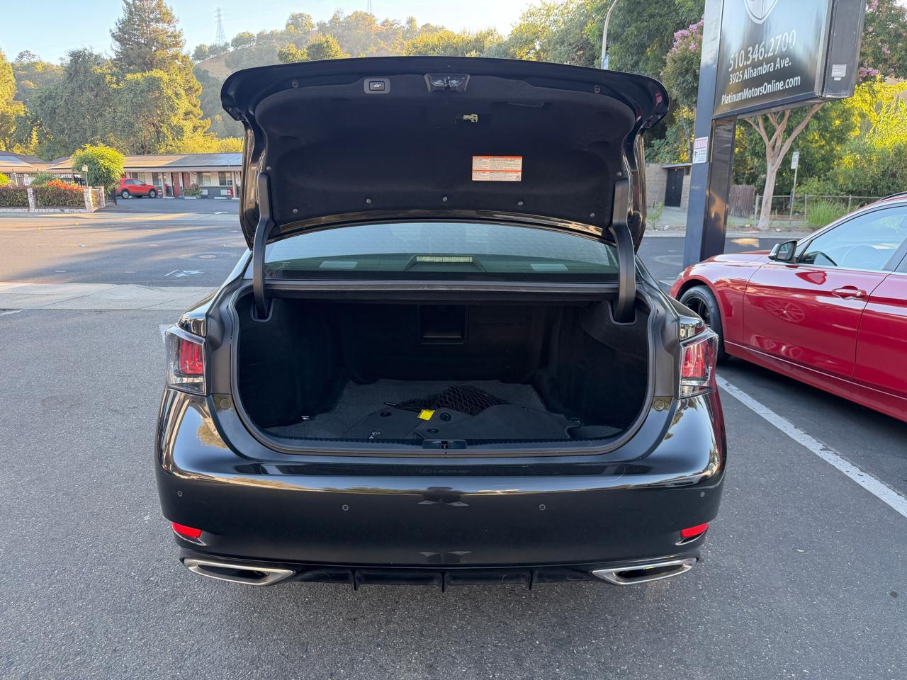 Lexus GS  2019