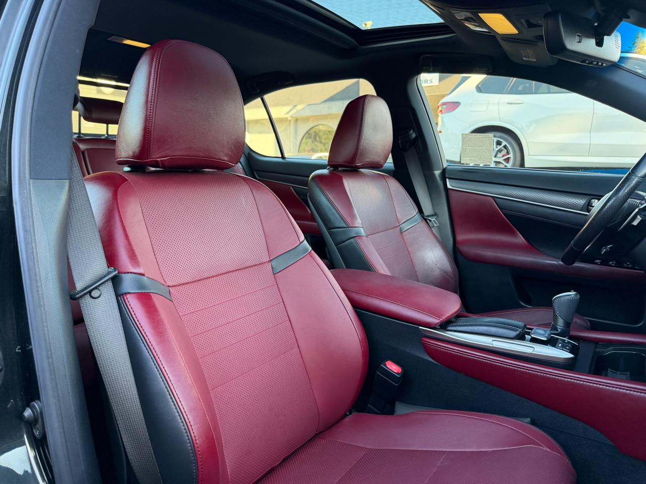 Lexus GS  2019
